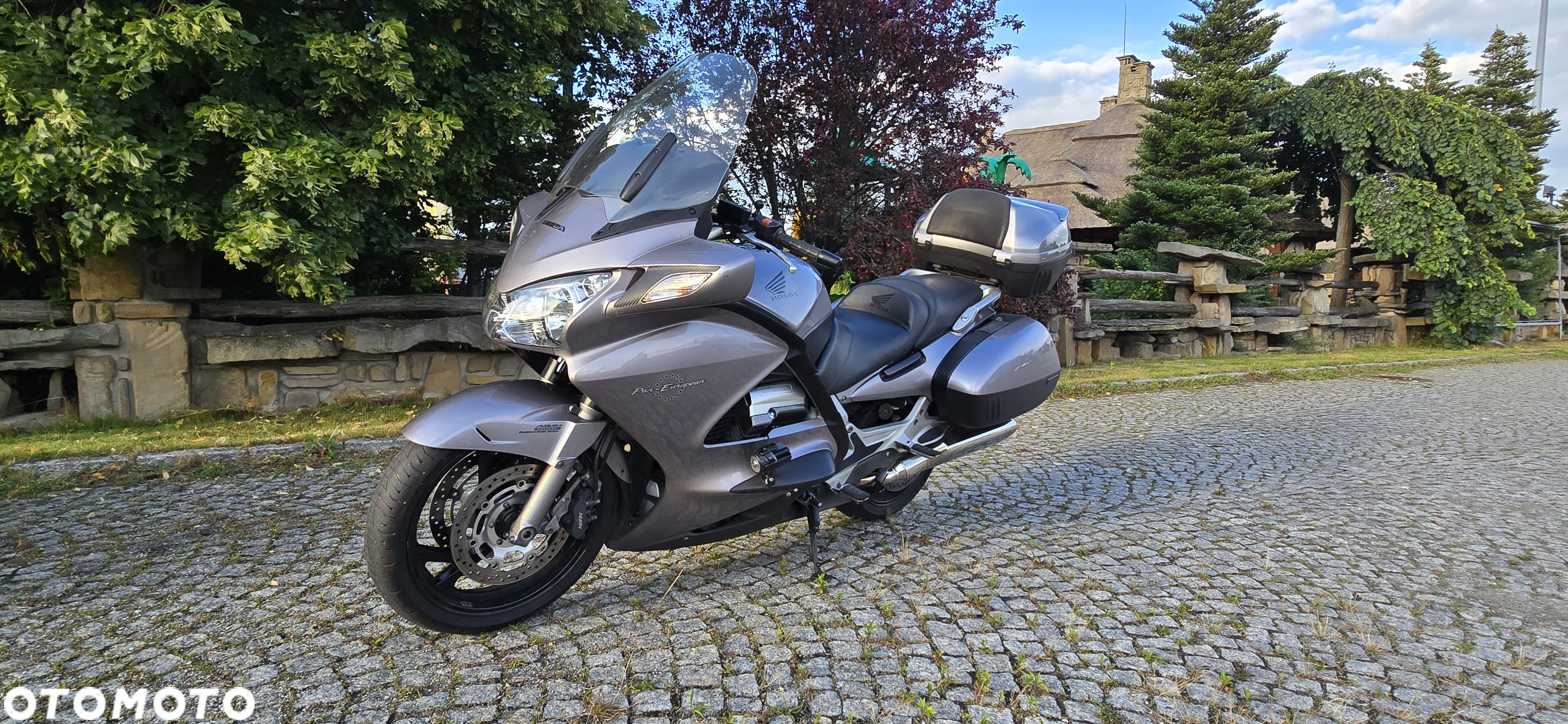 Honda ST - 5