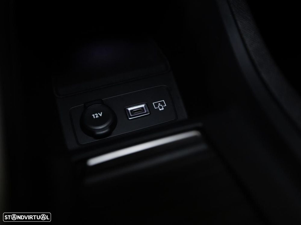 Peugeot 308 1.6 Hybrid Active e-EAT8 - 19