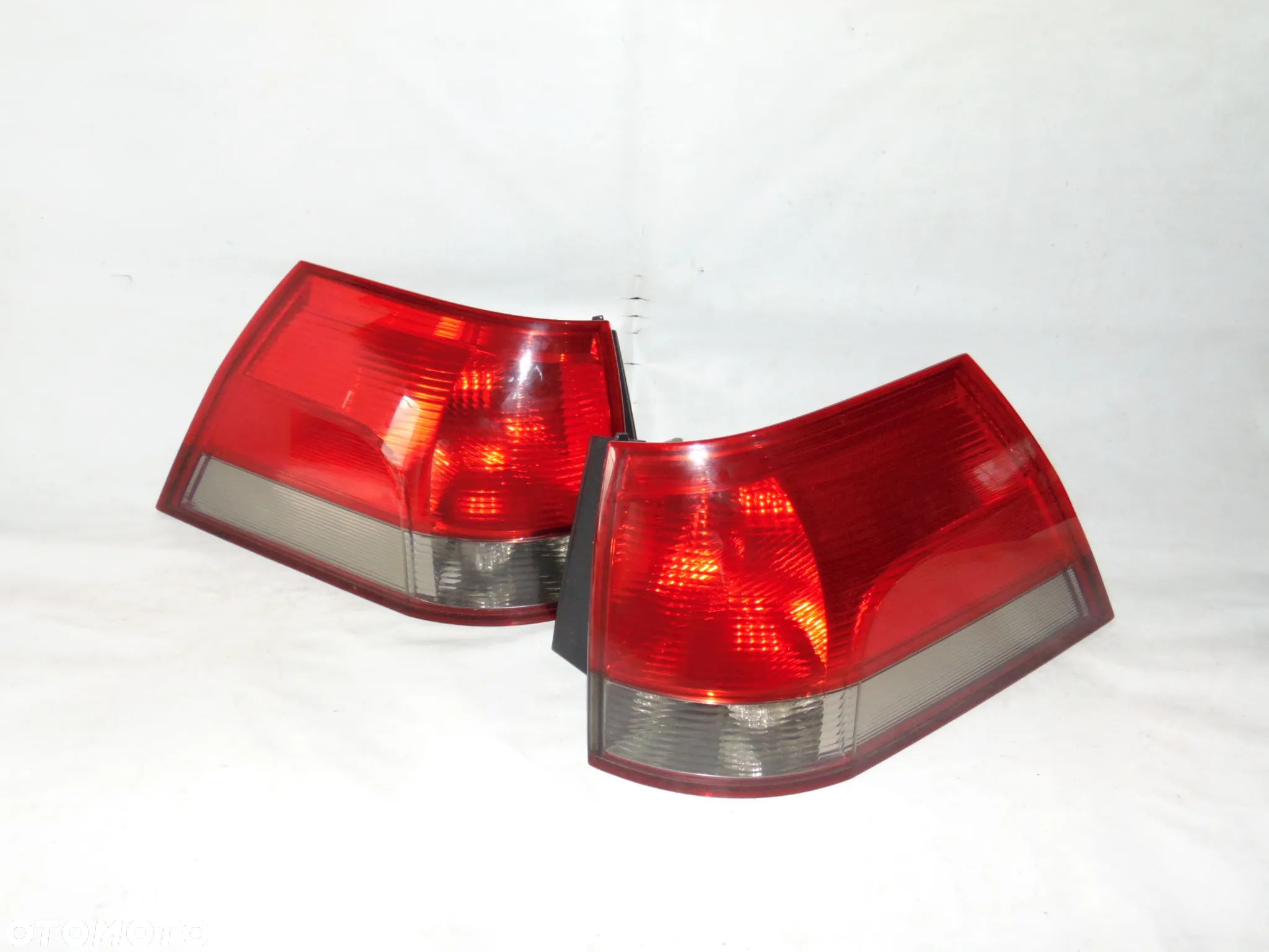 ORYGINAŁ lampa tylna tył lewa prawa Opel Vectra C kombi 02-05r - 1