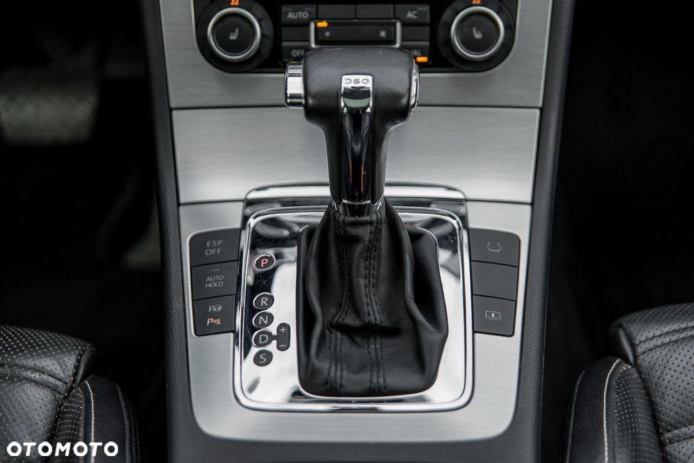 Volkswagen Passat CC - 31