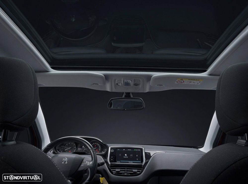 Peugeot 208 1.2 PureTech Allure - 5