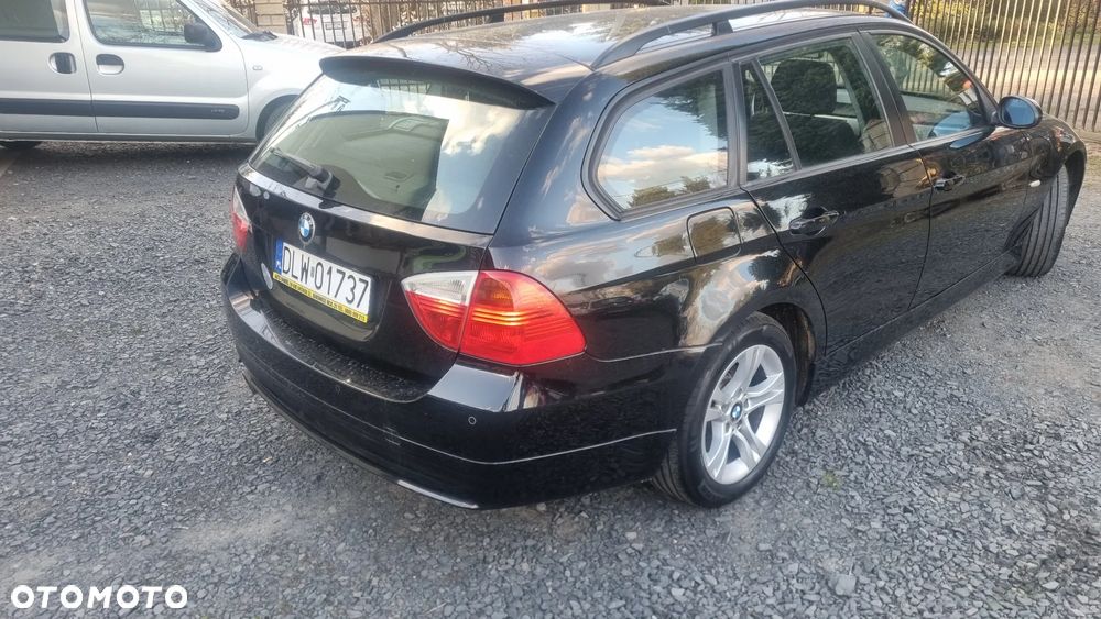 BMW Seria 3 318d DPF Edition Lifestyle - 9
