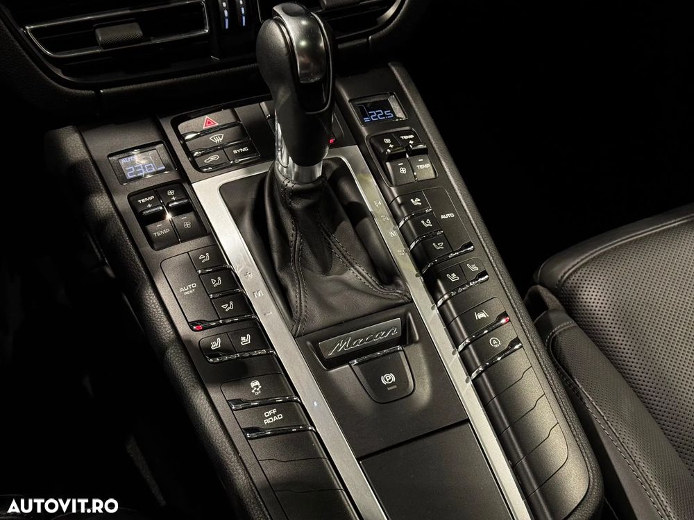 Porsche Macan Standard - 25