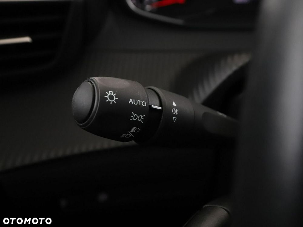 Peugeot 208 1.2 PureTech Style S&S - 33