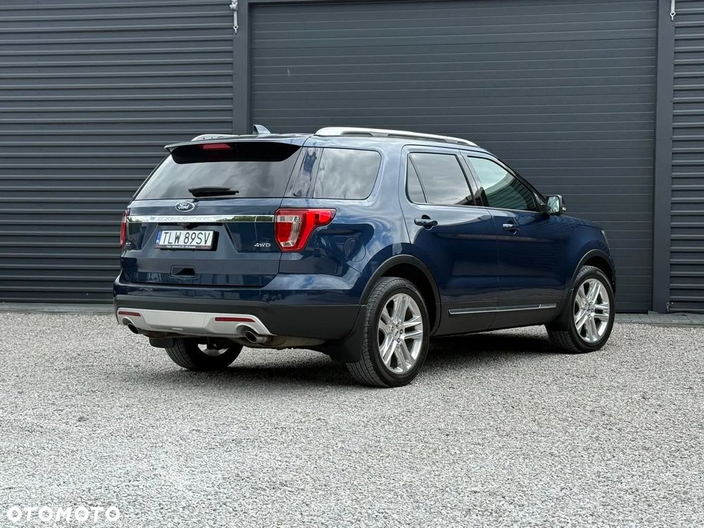 Ford Explorer - 17
