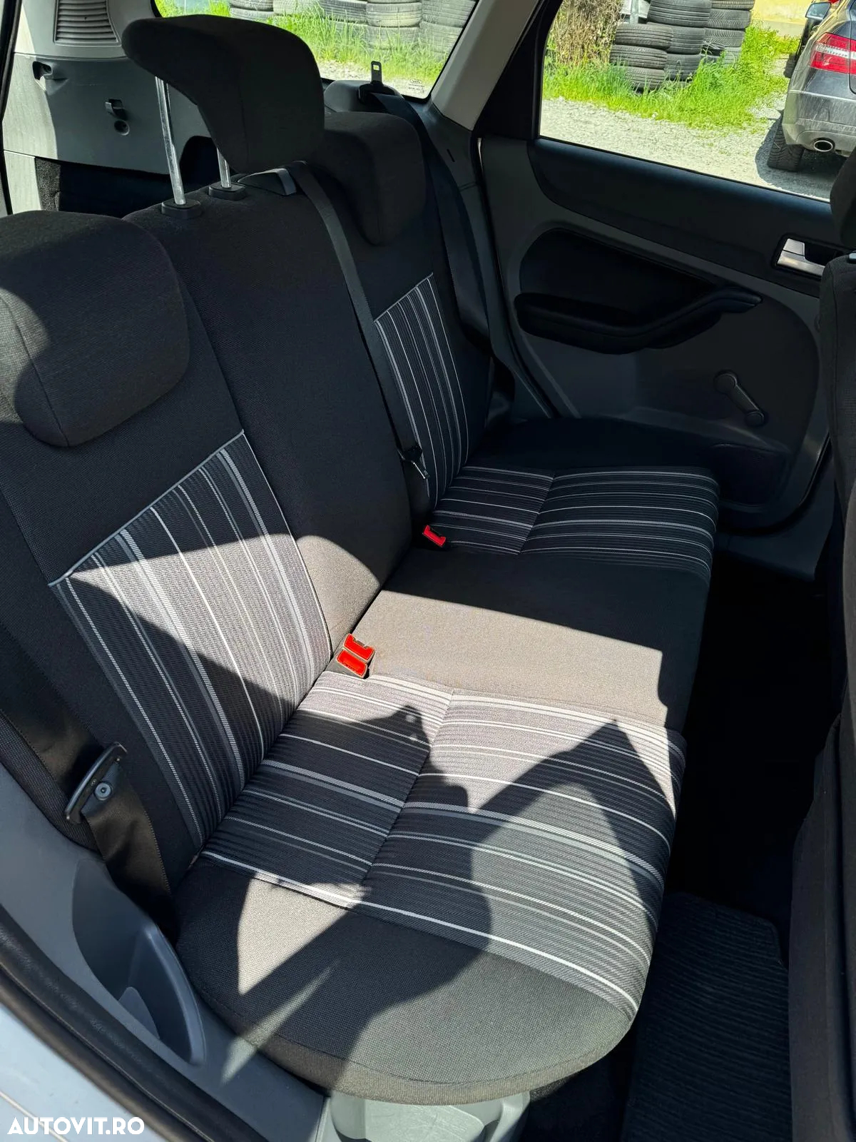 Ford Focus 1.6 16V Silver Magic - 16