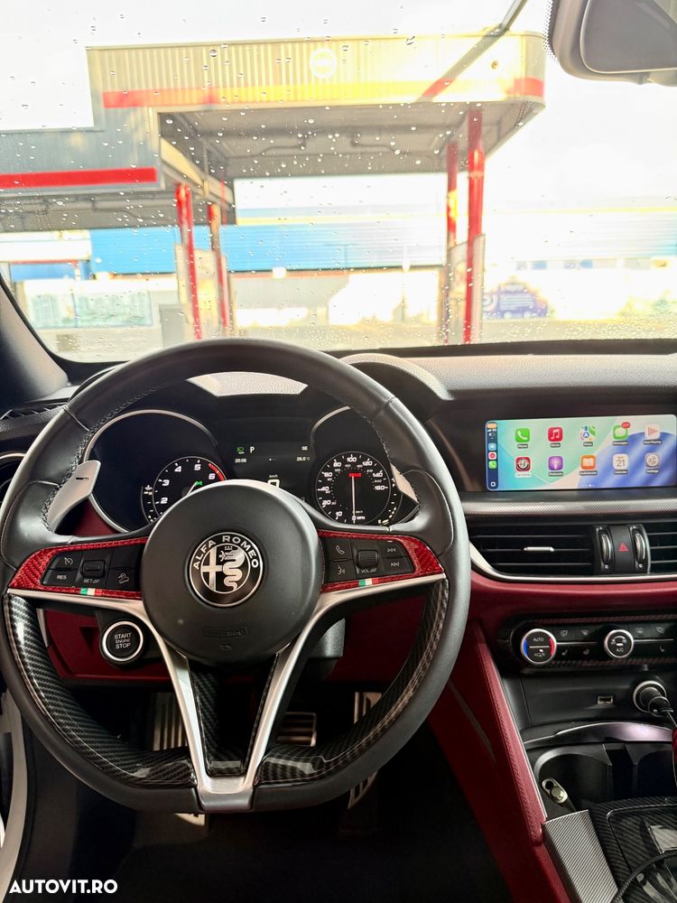 Alfa Romeo Stelvio 2.0 Turbo AWD AT8 Veloce - 15