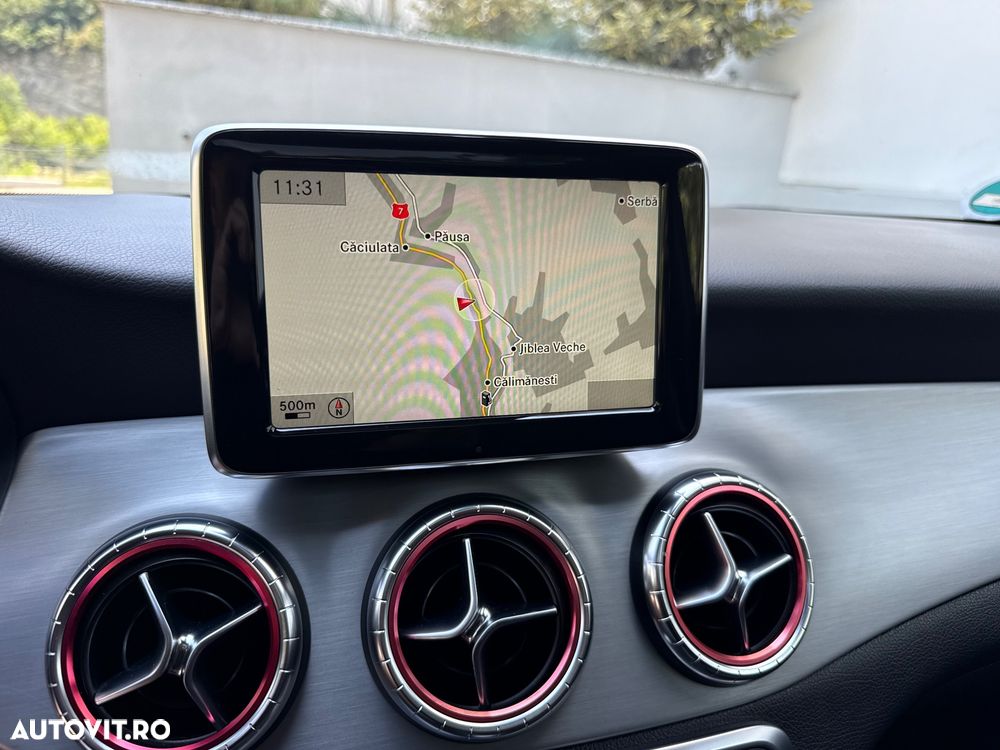 Mercedes-Benz CLA 220 CDI 7G-DCT AMG Line - 15