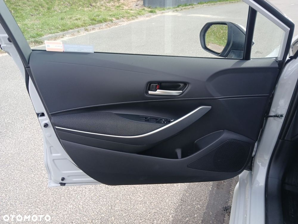 Toyota Corolla 1.8 Hybrid Comfort - 40