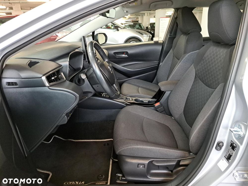 Toyota Corolla 1.8 Hybrid Comfort - 24