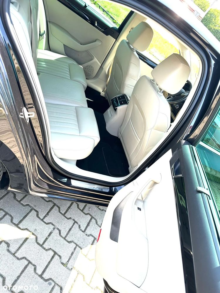 Skoda Superb 2.0 TSI 4x4 L&K DSG - 11