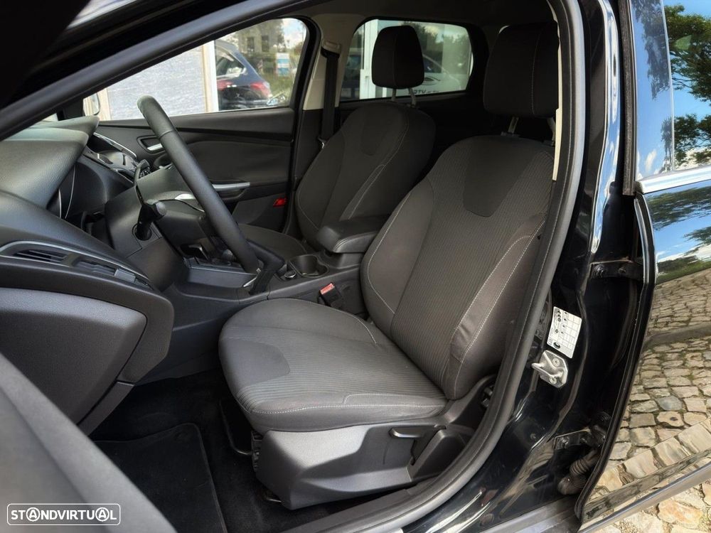Ford Focus SW 1.6 TDCi Titanium - 6