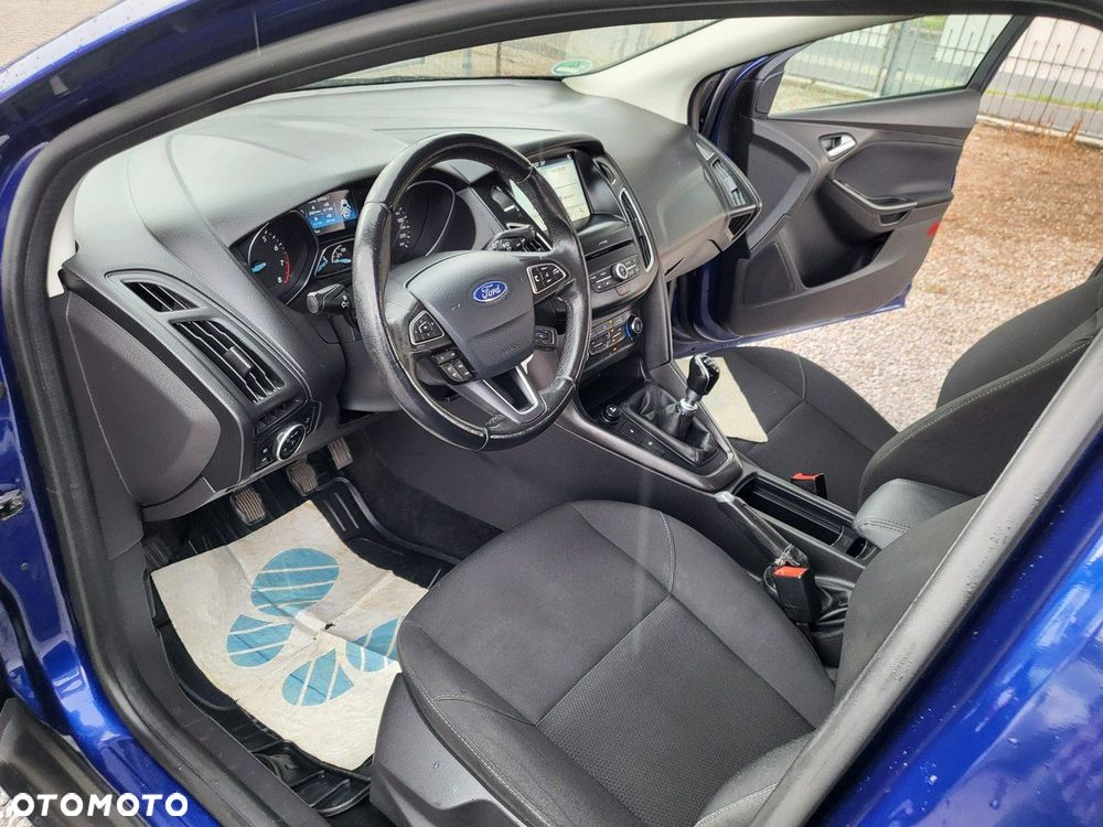 Ford Focus - 13