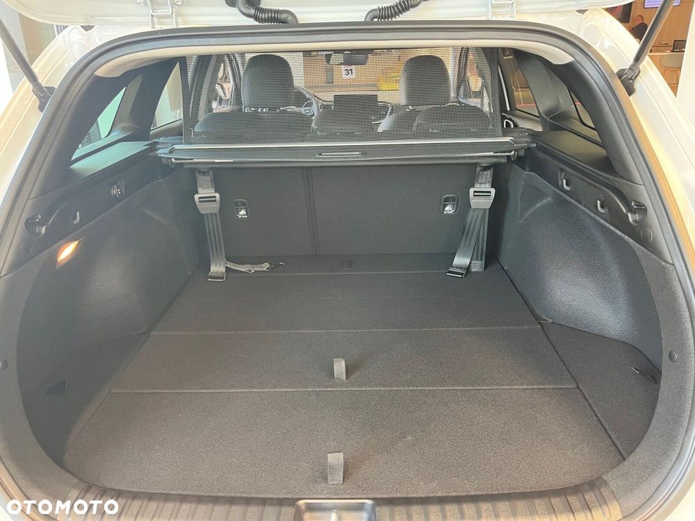 Kia Ceed - 8