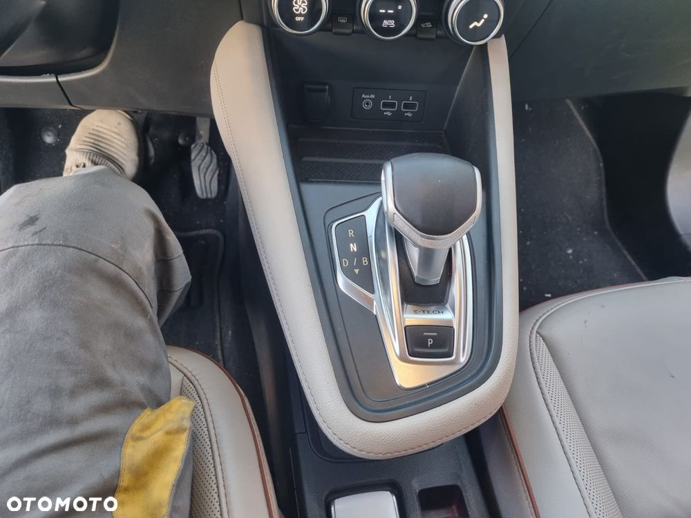 Renault Captur 1.6 E-TECH Plug-In Initiale Paris - 19