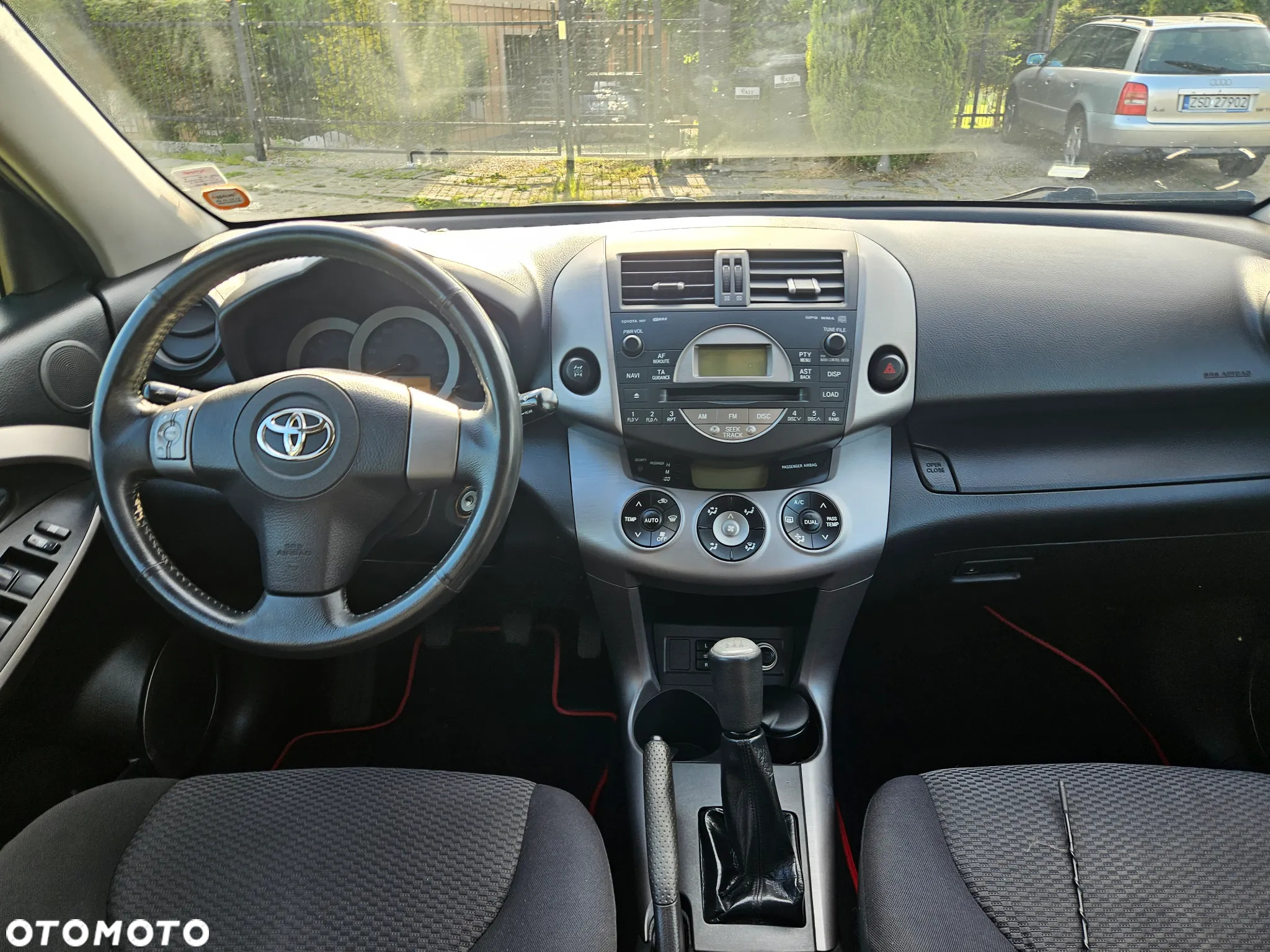 Toyota RAV4 2.0 4x4 Sol - 21