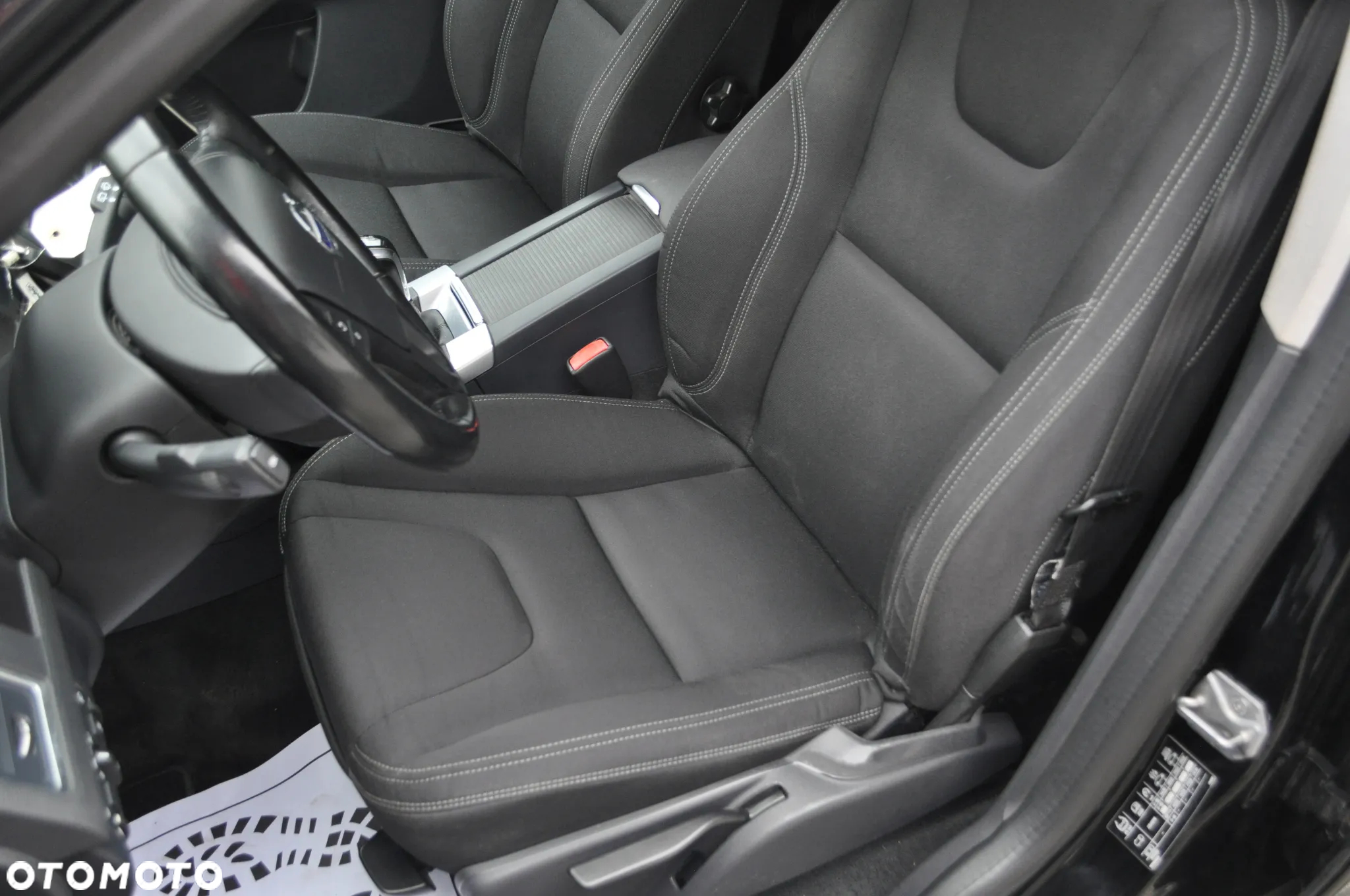 Volvo XC 60 D4 Drive-E Kinetic - 19