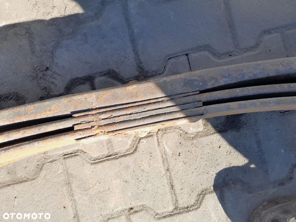 Resory komplet 3 pióra Renault Mascott 2.8 - 4