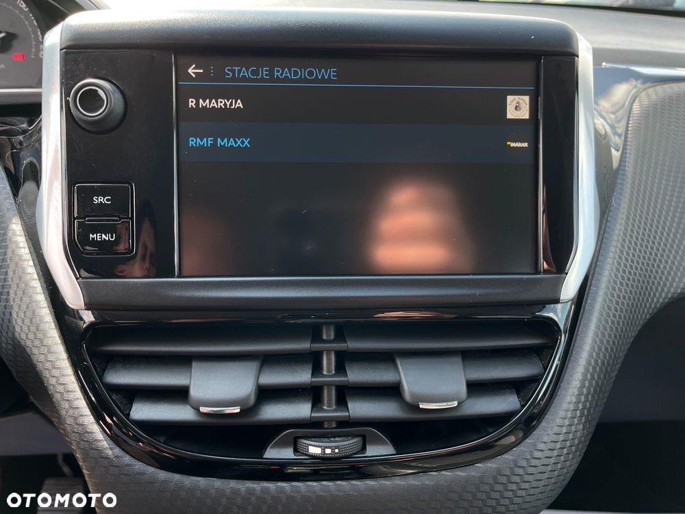 Peugeot 2008 1.6 BlueHDi Style - 18