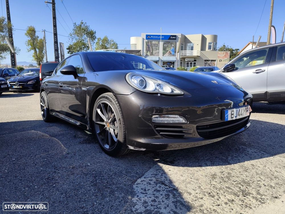 Porsche Panamera - 1
