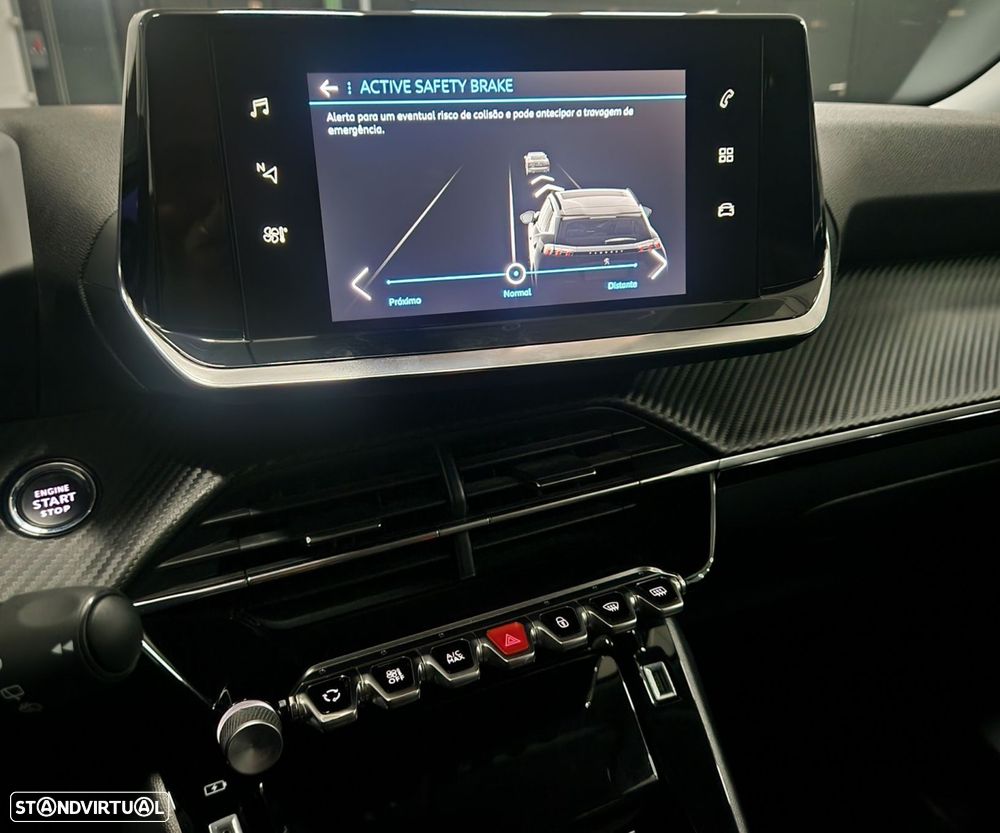 Peugeot 2008 1.5 BlueHDi Allure Pack - 19