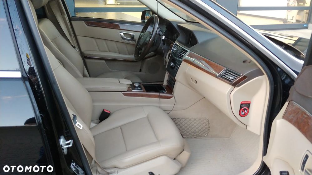 Mercedes-Benz Klasa E 250 CDI 4-Matic Elegance - 4