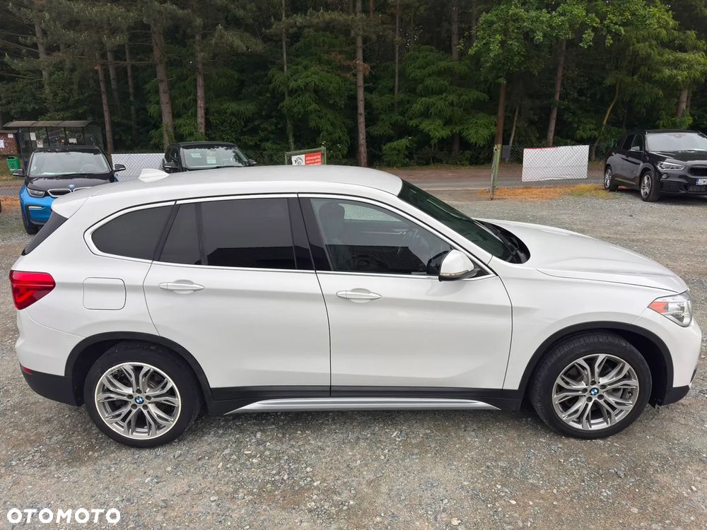 BMW X1 xDrive25i GPF Advantage - 12