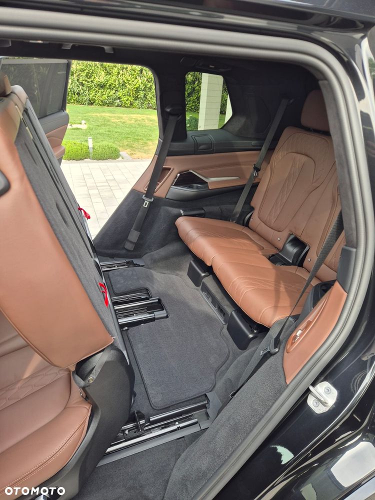BMW X7 xDrive40d mHEV - 21