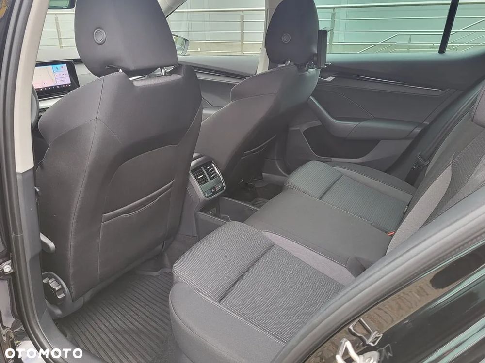 Skoda Octavia 2.0 TDI Selection DSG - 15