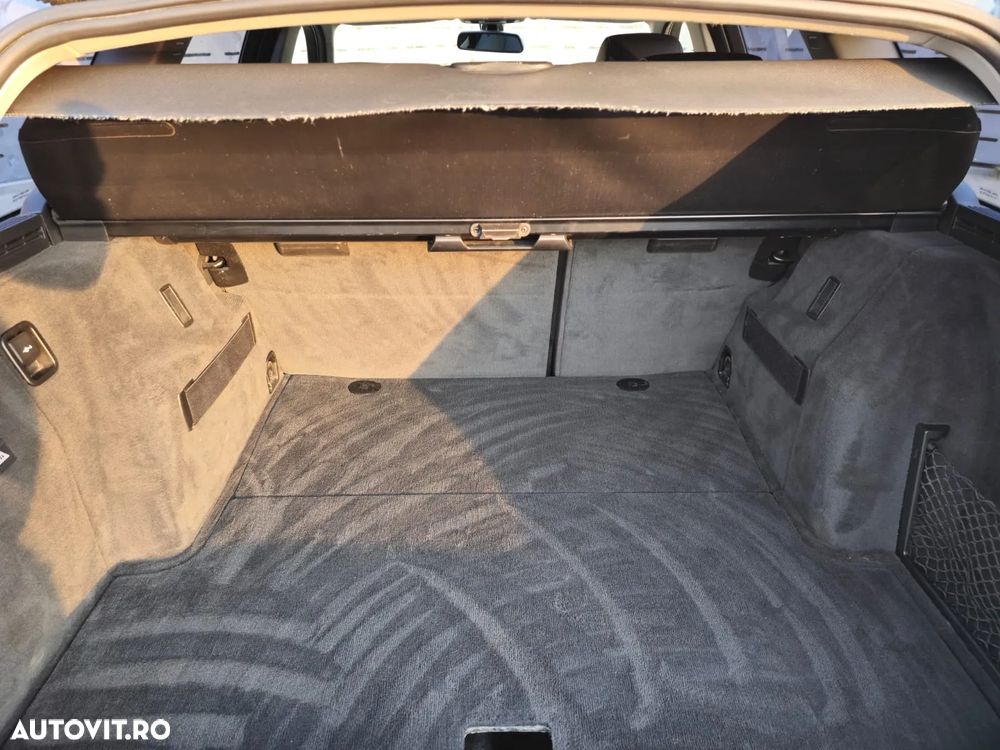 BMW Seria 3 320d xDrive DPF Touring - 18