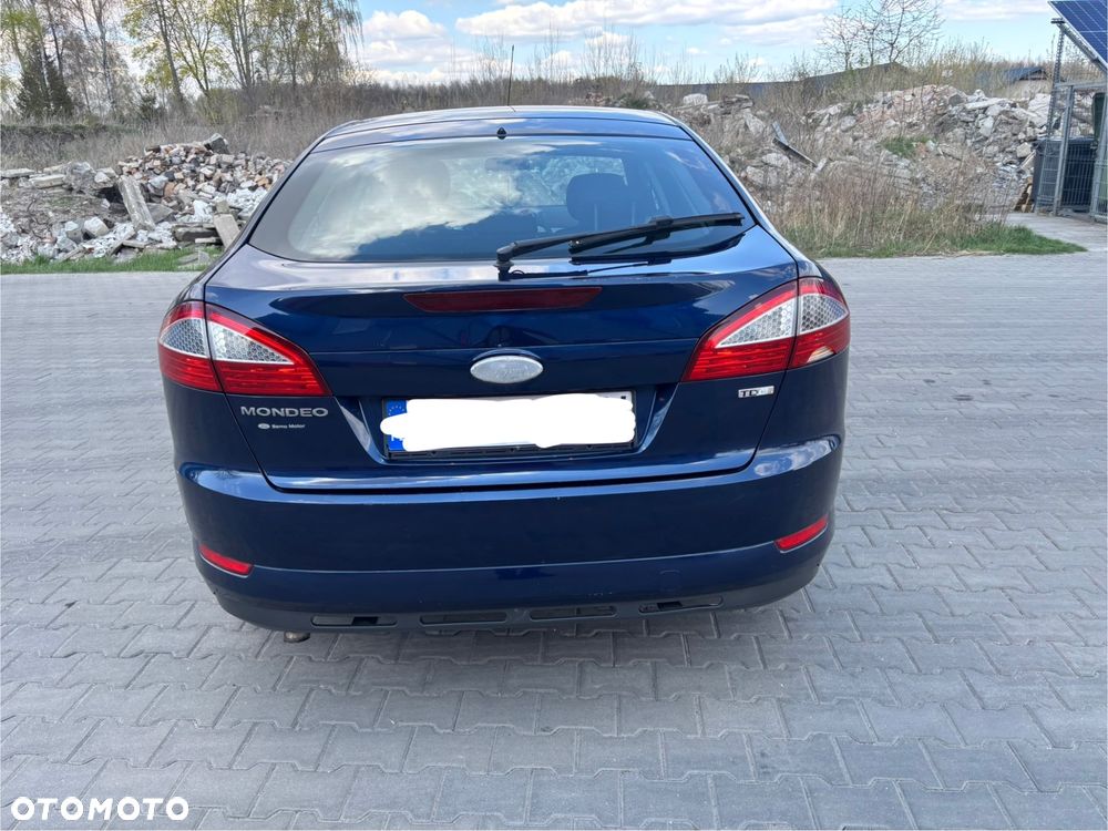 Ford Mondeo 2.0 TDCi Ambiente - 26