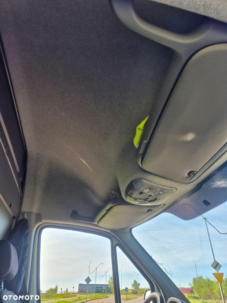 Mercedes-Benz SPRINTER - 15