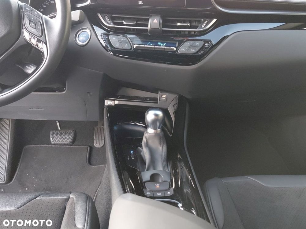 Toyota C-HR - 12