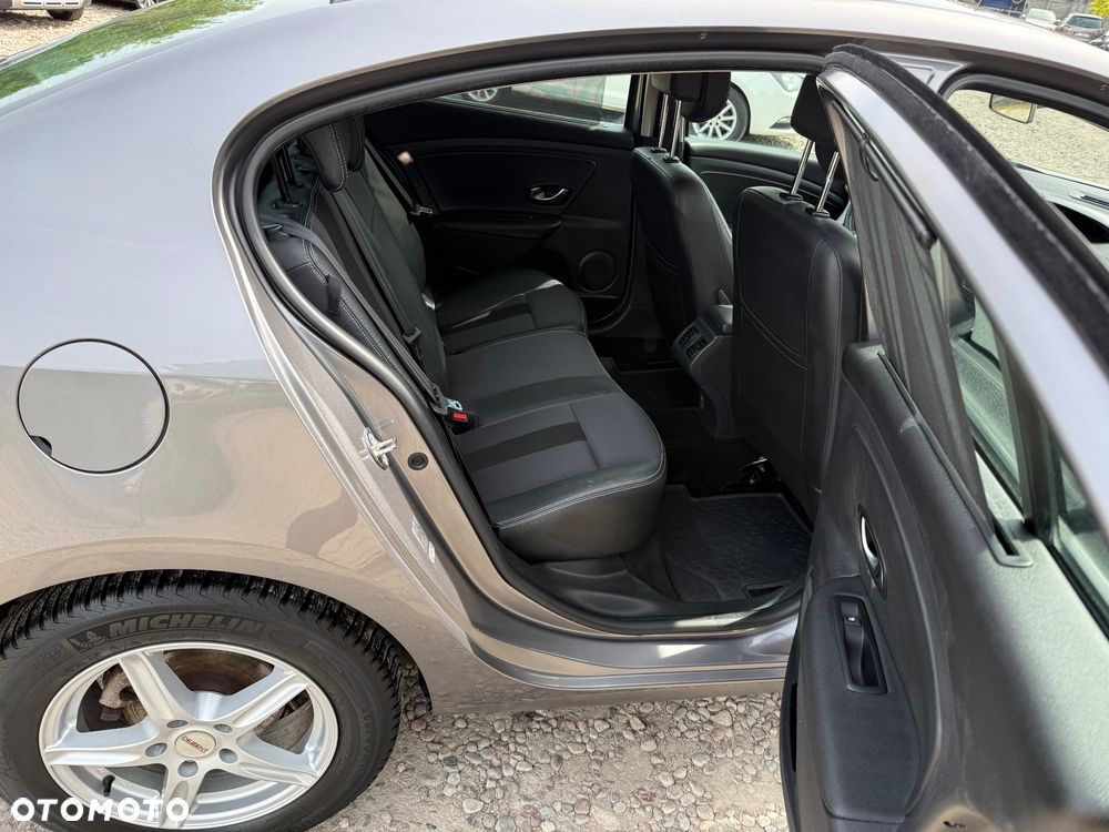 Renault Fluence 1.6 16V Privilege - 14
