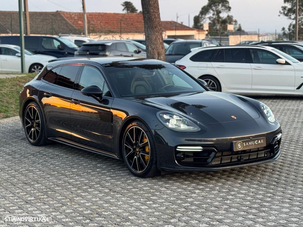 Porsche Panamera Sport Turismo - 1