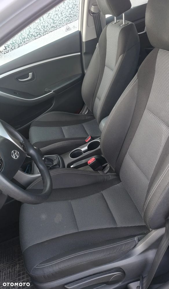 Hyundai i30 1.6 CRDi BlueDrive Classic + - 9