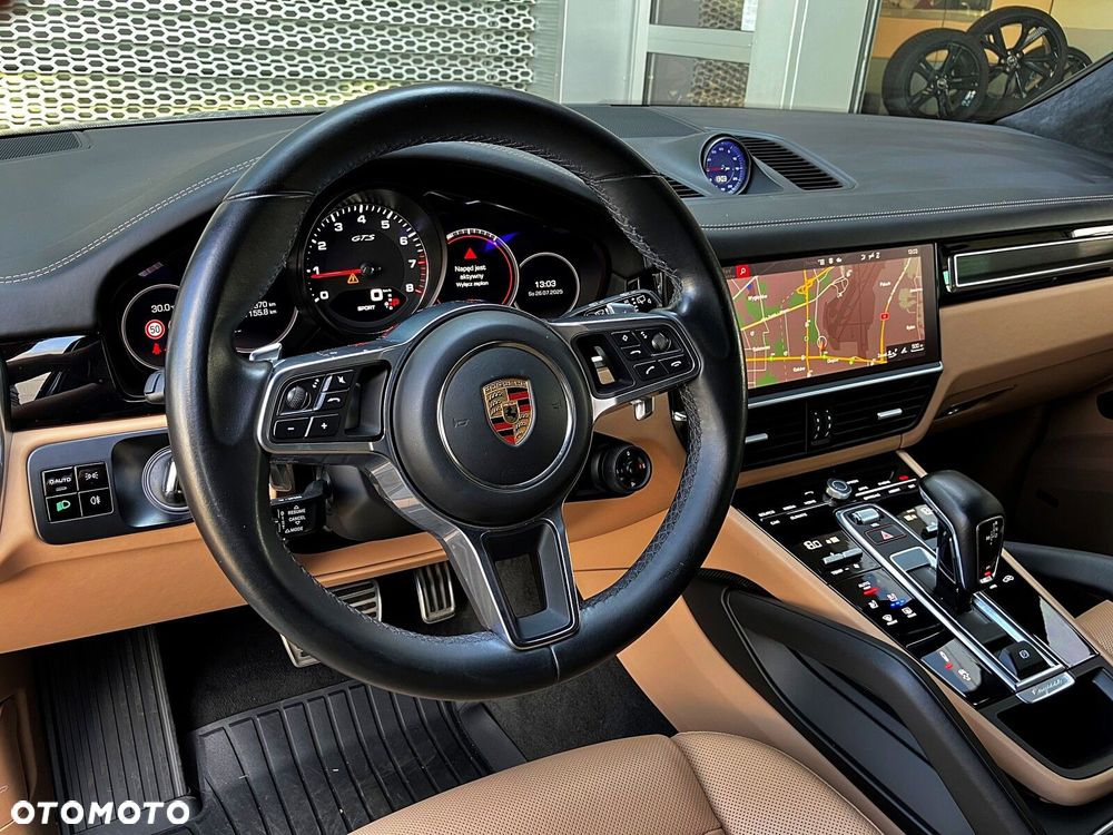 Porsche Cayenne - 17