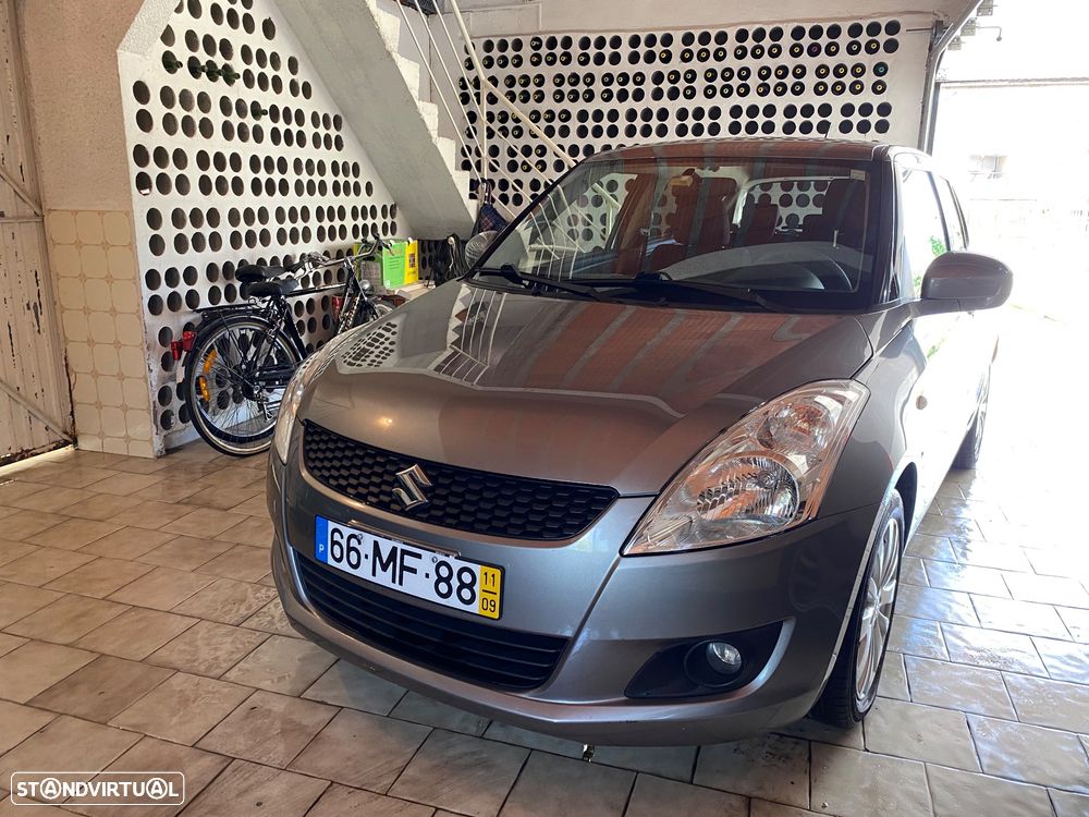 Suzuki Swift 1.2 VVT GLX - 4