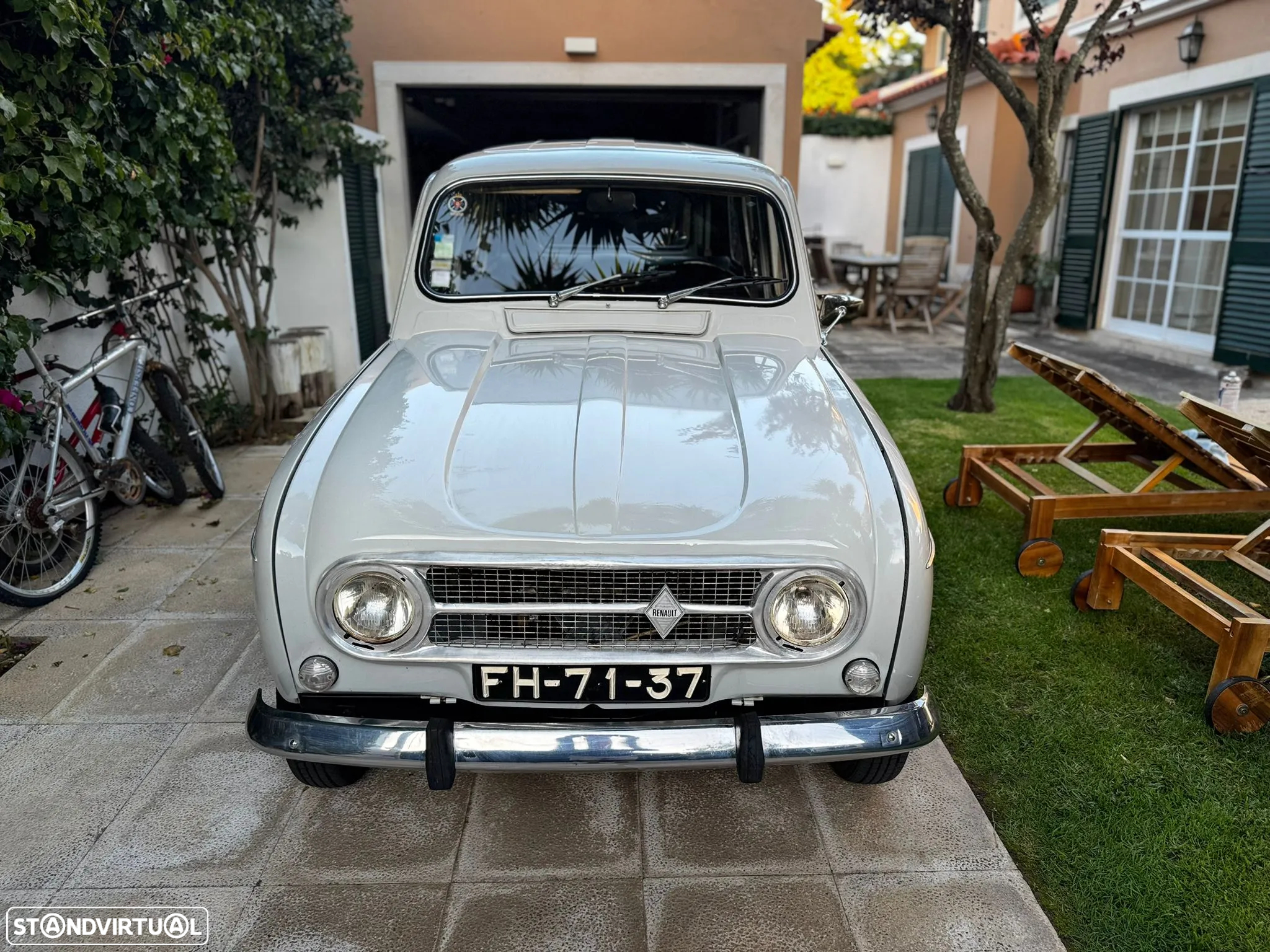 Renault 4 - 2