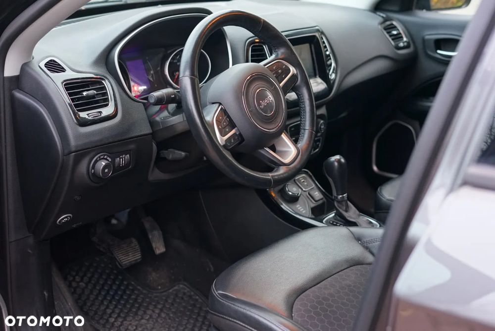 Jeep Compass - 9