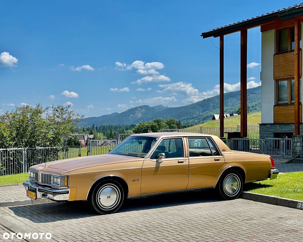 Oldsmobile Delta 88 - 14
