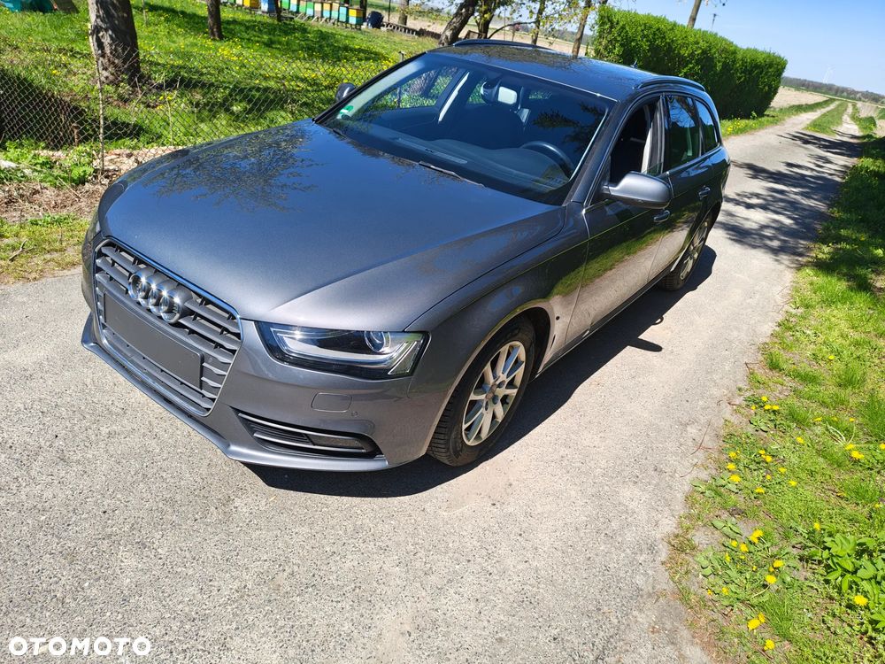 Audi A4 Avant 2.0 TDI ultra - 4