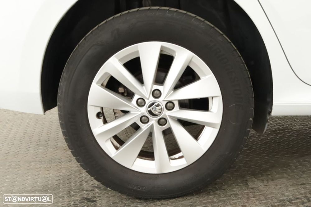 Skoda Kamiq 1.0 TSI DSG - 5