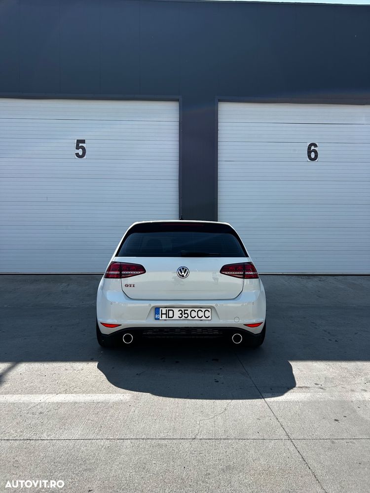 Volkswagen Golf GTI Performance BlueMotion Technology - 4