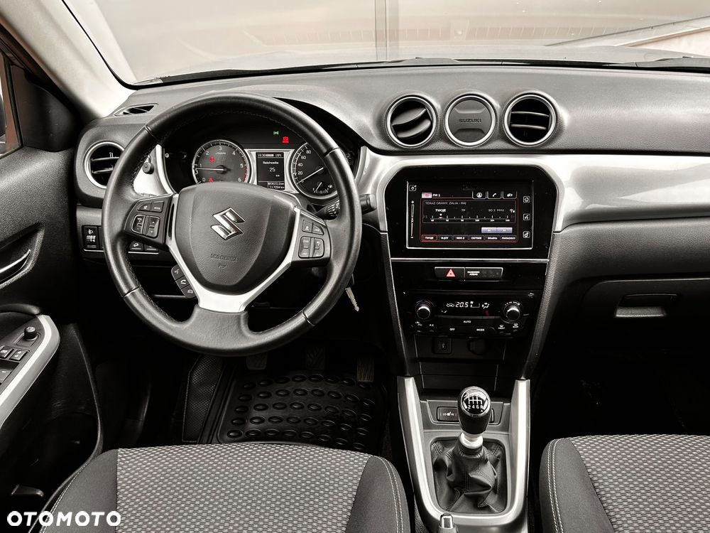 Suzuki Vitara 1.6 DDiS (4x4) Allgrip Comfort+ - 23