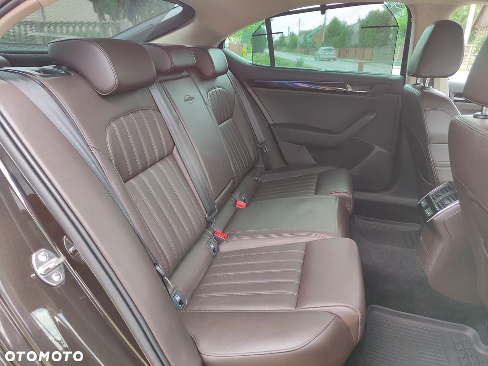 Skoda Superb 2.0 TDI L&K DSG - 18