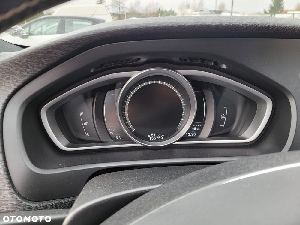 Volvo V40 D3 Geartronic Summum - 27