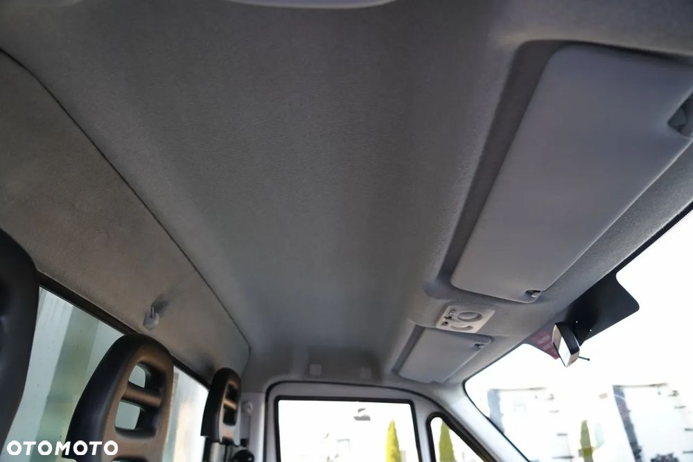 Iveco DAILY 35-130 / CHŁODNIA / AGREGAT CARRIER PULSOR 400 / - - 33