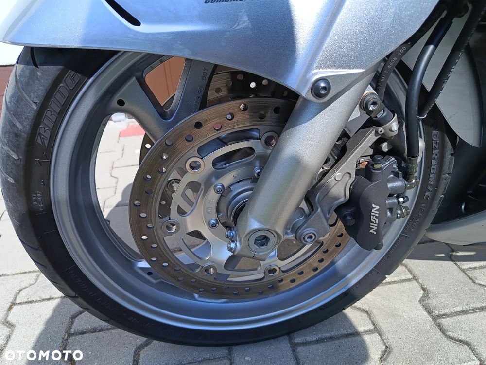 Honda ST - 29