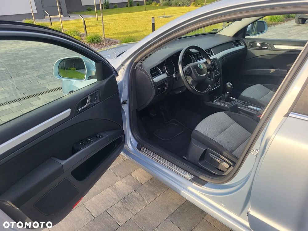 Skoda Superb 2.0 TDI Comfort - 9